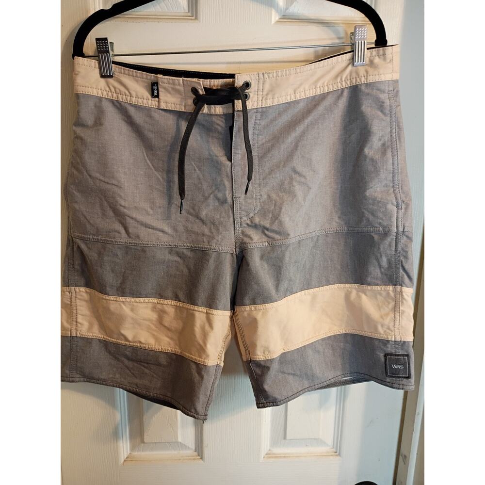 Vans Swim Trunks Gray Tan Sz 32" Side Pocket Back Zip Pocket Beach Surfer